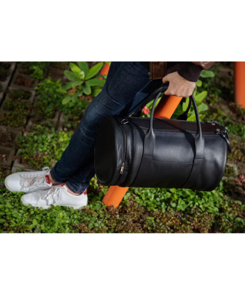 Men&rsquo;s Black Travel Duffle Bag