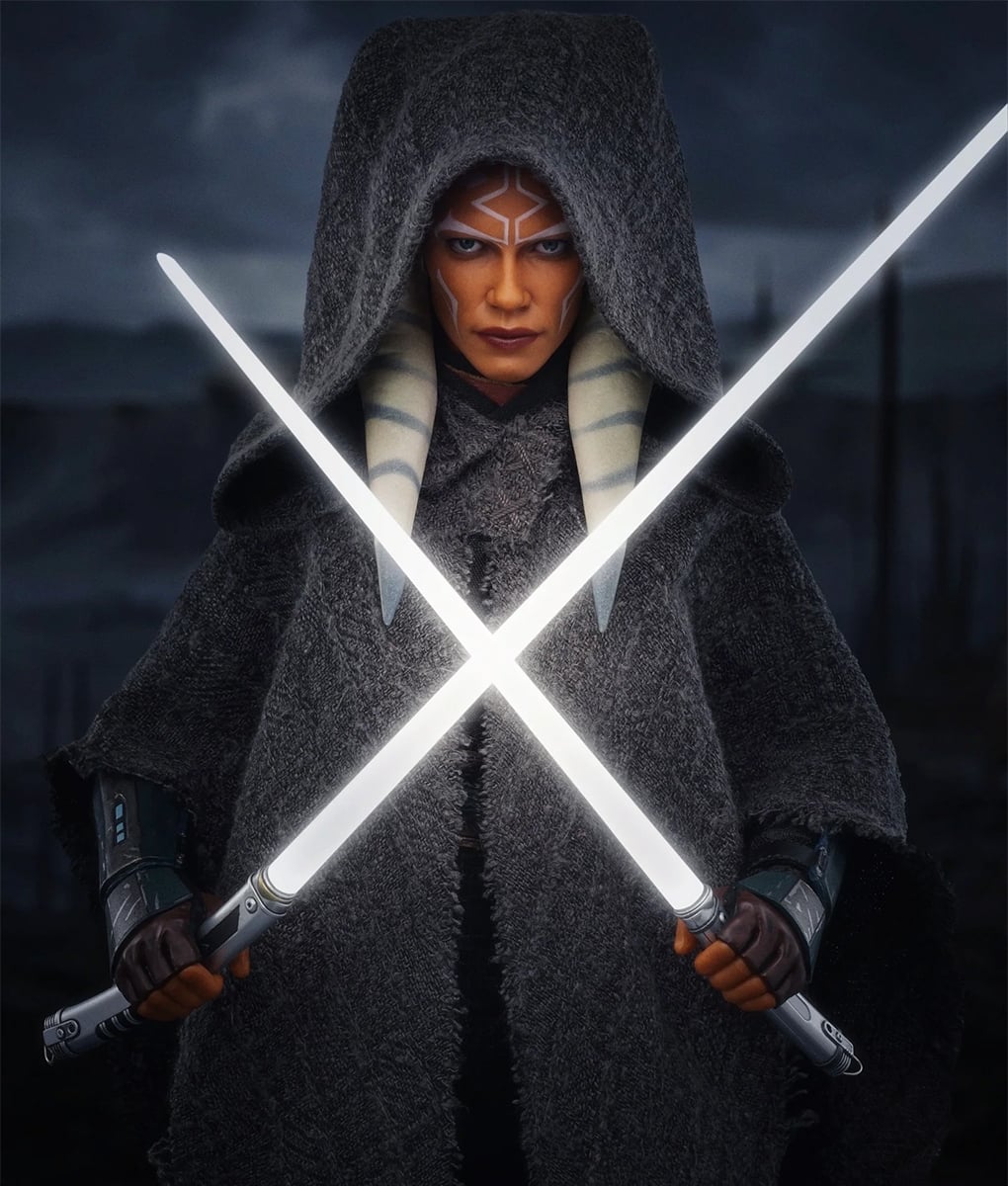 Ahsoka Tano Gray Cloak