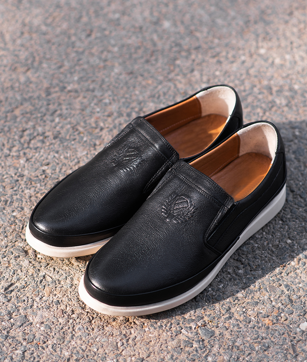 mens soft leather slip on shoes