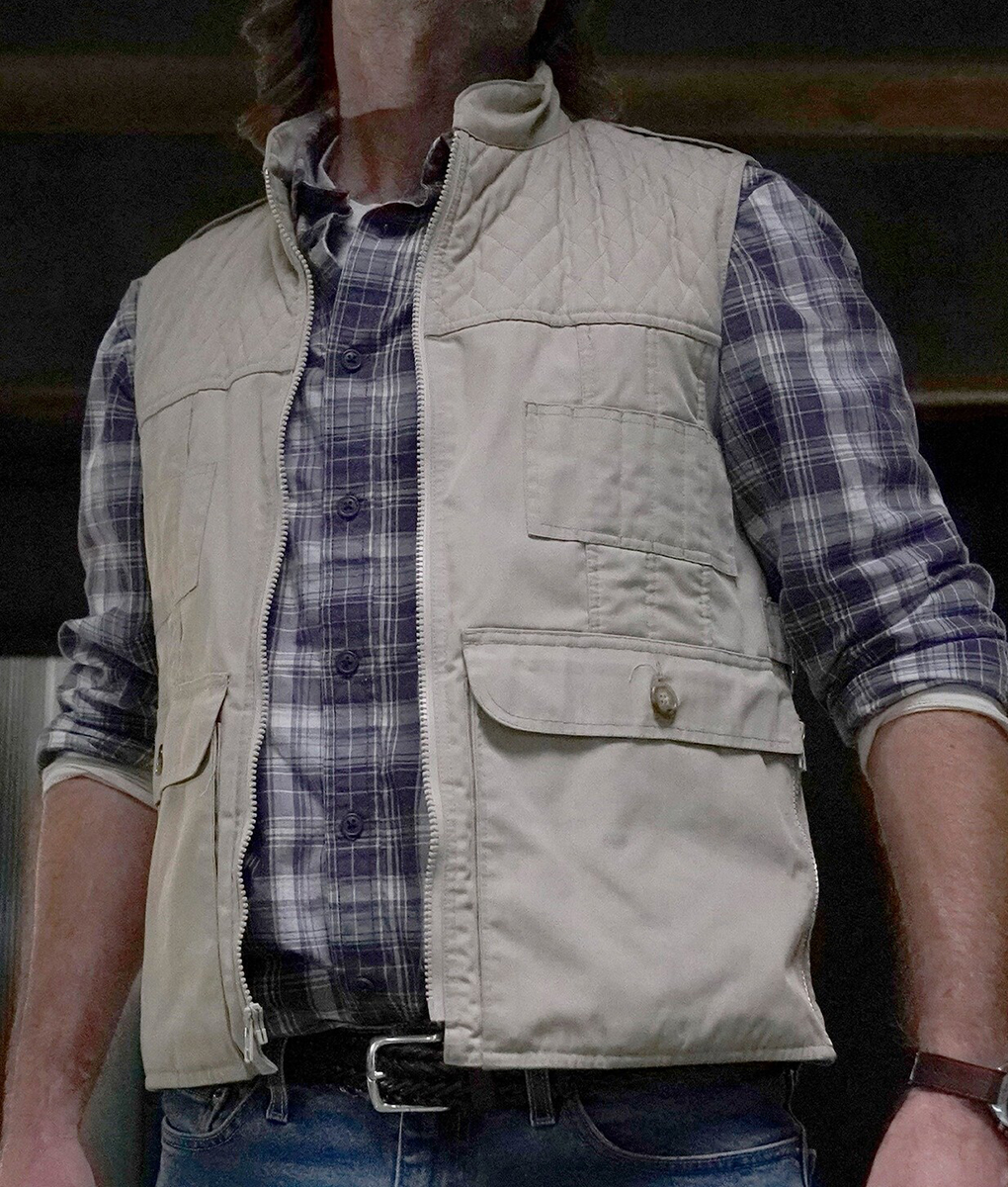 Will Forte Macgruber Mens White Quilted Vest - Mens Cotton Quilted Vest - Front View 3