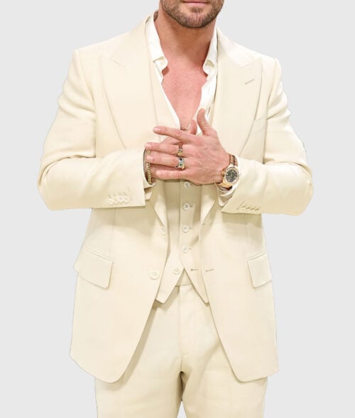Chris Hemsworth Beige Suit - Met Gala 2024 Chris Hemsworth Beige Suit - Front View 1