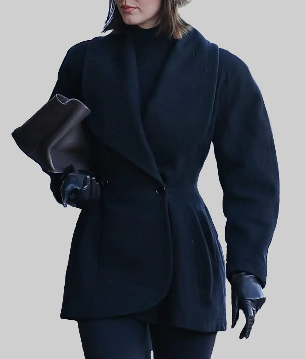 Kendall Jenner Black Wool Blazer - Kendall Jenner Black Wool Blazer - Front View