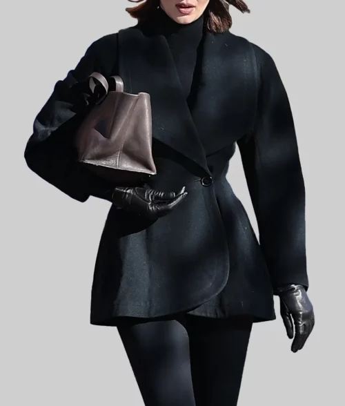 Kendall Jenner Black Wool Blazer - Kendall Jenner Black Wool Blazer - Front View
