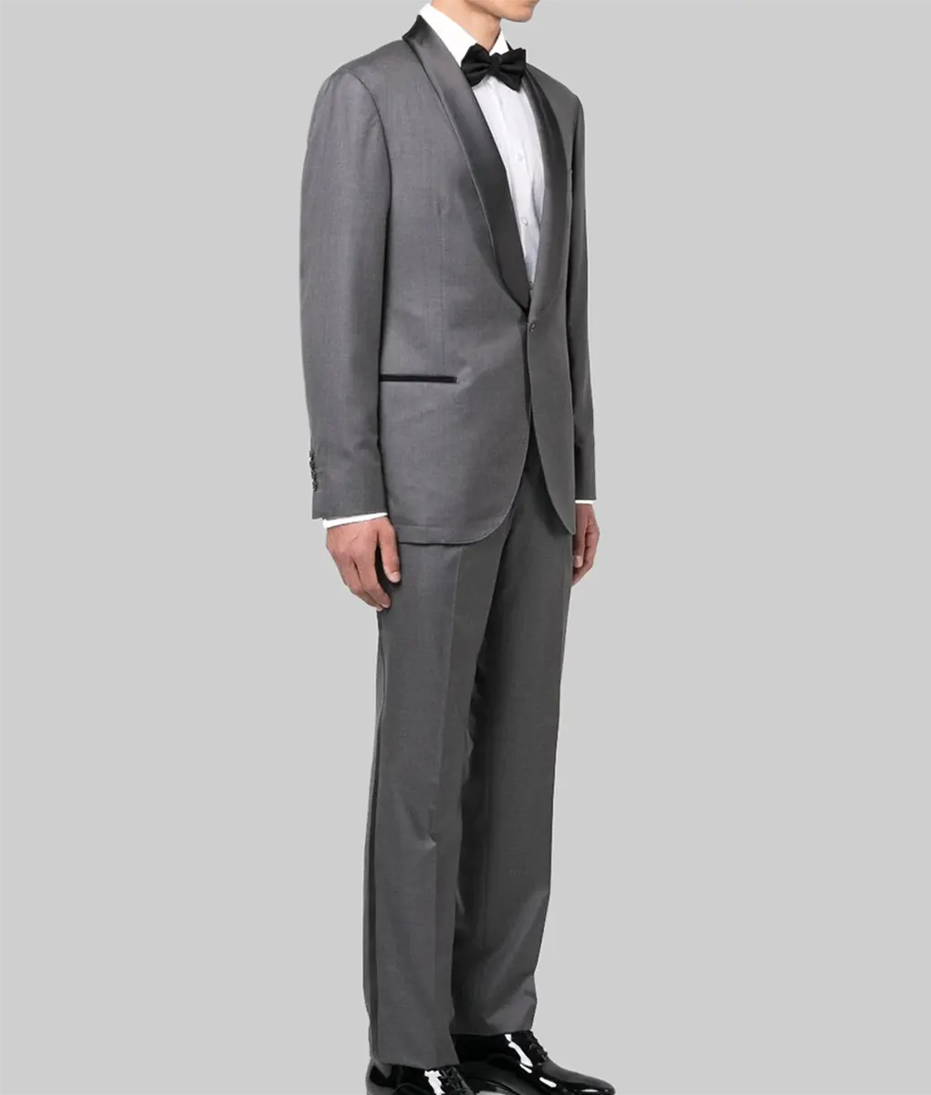 Ryan Reynolds Grey Suit - National Board of Review Gala 2025 Ryan Reynolds Grey Suit - Side View