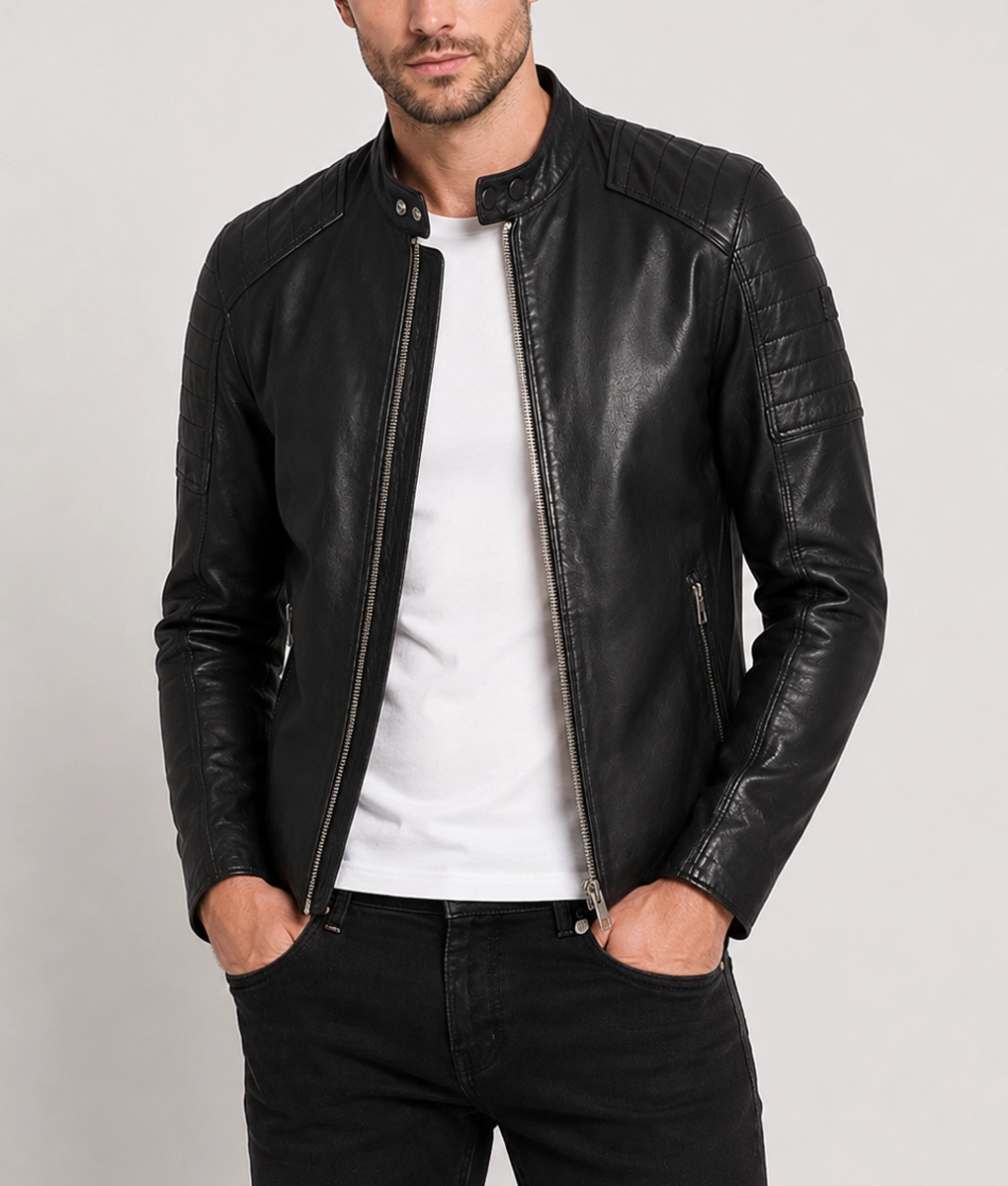 Men&rsquo;s Jayzee Quilted Shoulders Jacket - Front Open