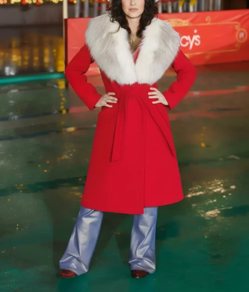 Thanksgiving Day Parade Lainey Wilson Red wool Coat - Front