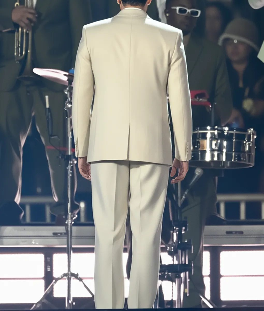 Deb&iacute; Tirar M&aacute;s Fotos World Tour Bad Bunny 2 Piece Suit - Back