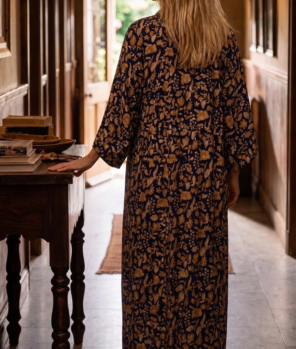 Dutton Ranch Kelly Reilly Floral Print Robe - Back