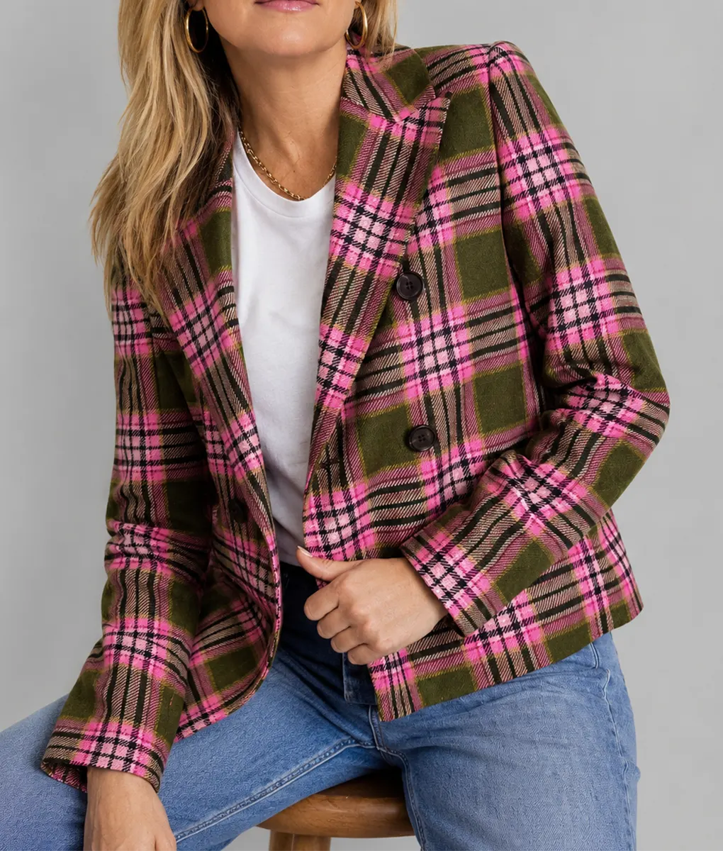 Leanne S02 Kristen Johnston Plaid Blazer - Front 2