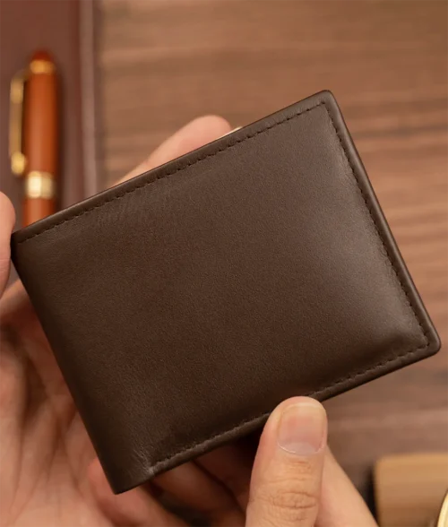 Alternative view of Men&rsquo;s Modern Classic Dark Brown Leather Wallet